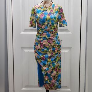 🔥Black Halo, beautiful Floral Dress. NWT- Size 6 & 14